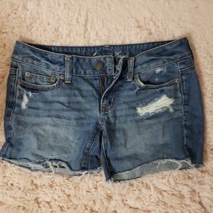 AE JEAN SHORTS